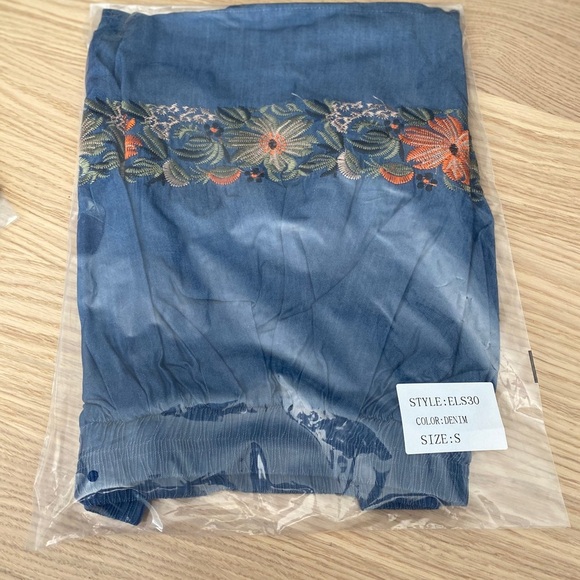 🆕POL Denim Embroidered Floral Skater Mini Shirt S🆕 - Picture 10 of 11